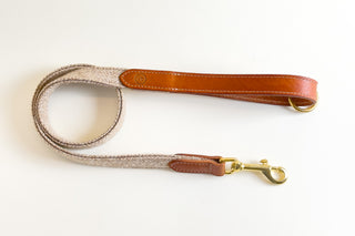dog lead in colour sand with cognac italian leather