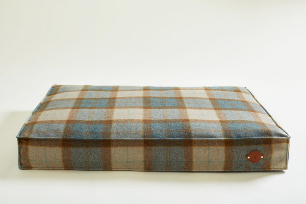 Tweed Dog Bed in blue-beige check