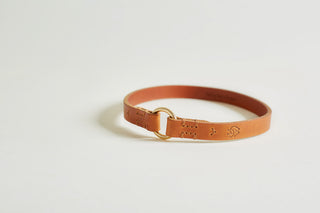 Halsband TAG COGNAC 